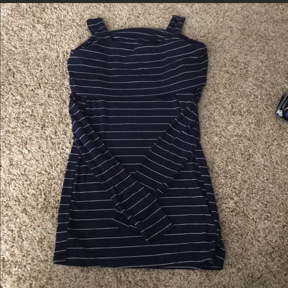 (2 for $30) Motherhood Maternity Cold Shoulder Top
